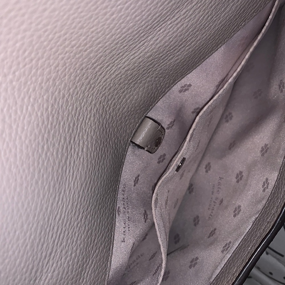 Kate spade crossbody like new used once - Picture 4 of 5